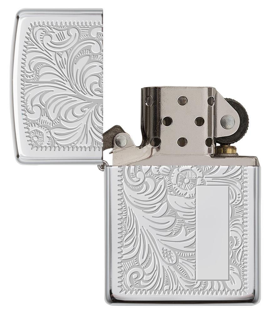 Vue de face briquet Zippo High Polish Chrome avec motif vénitien et plaque à graver, ouvert