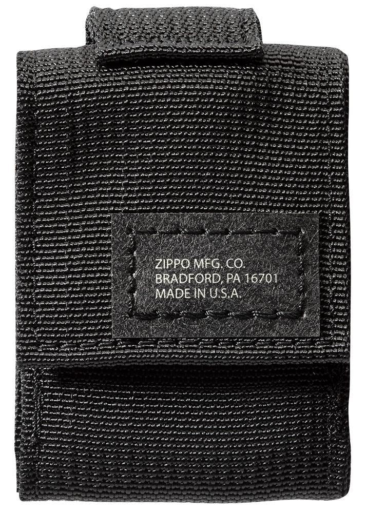 Vue de face étui à briquet Zippo noir