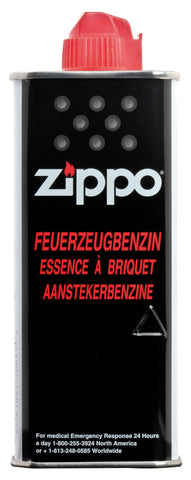 Vue de face essence à briquet Zippo, bidon en métal avec bouchon en plastique