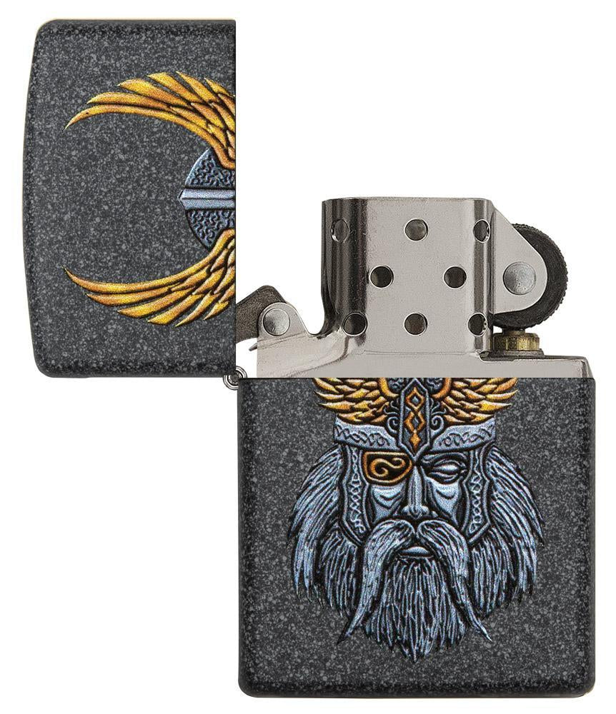Briquet Zippo gris avec la tête d'Odin, père des dieux, ouvert