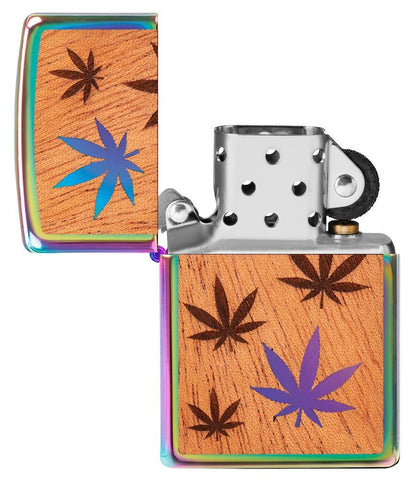 Zippo Woodchuck avec feuilles de chanvre, ouvert