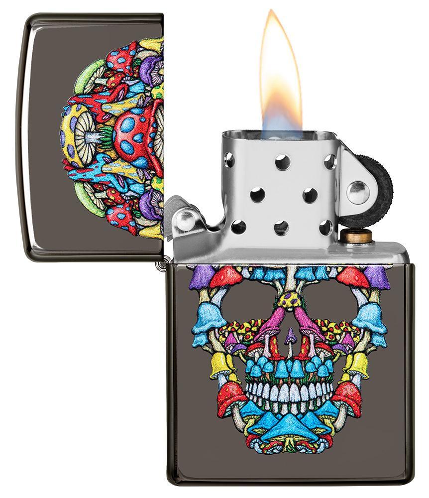 Briquet Zippo tête de mort multicolore gris, ouvert avec flamme