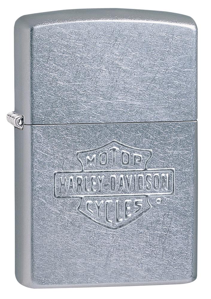 Vue de face 3/4 briquet Zippo chromé avec logo Harley-Davidson