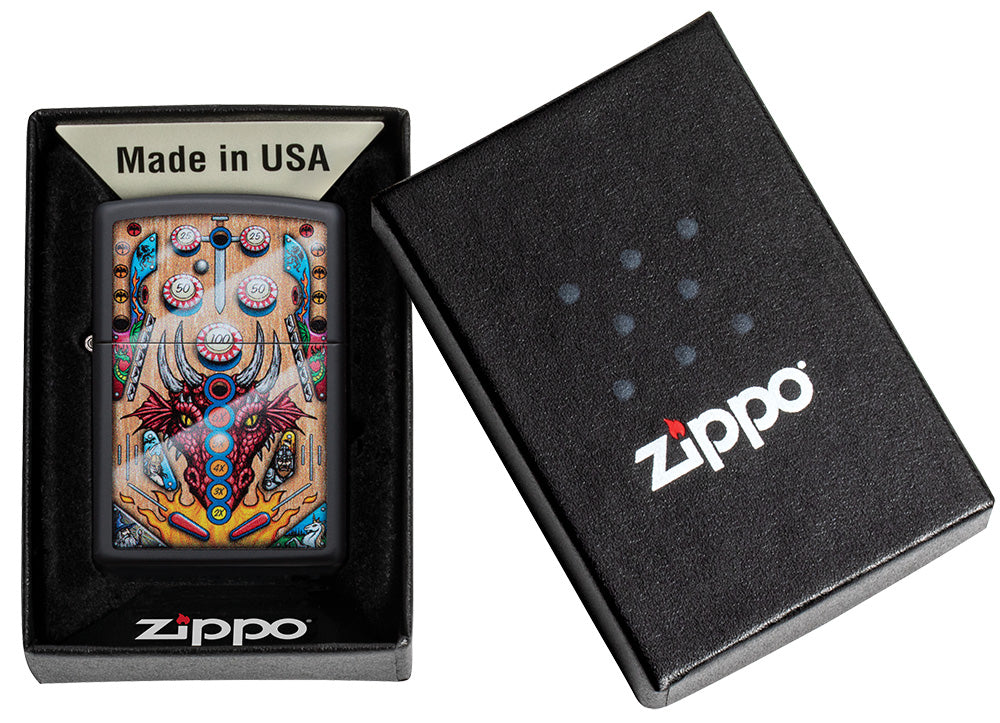 Zippo Feuerzeug Pinball Flipper Design mit Drachenkopf in geöffneter Geschenkbox