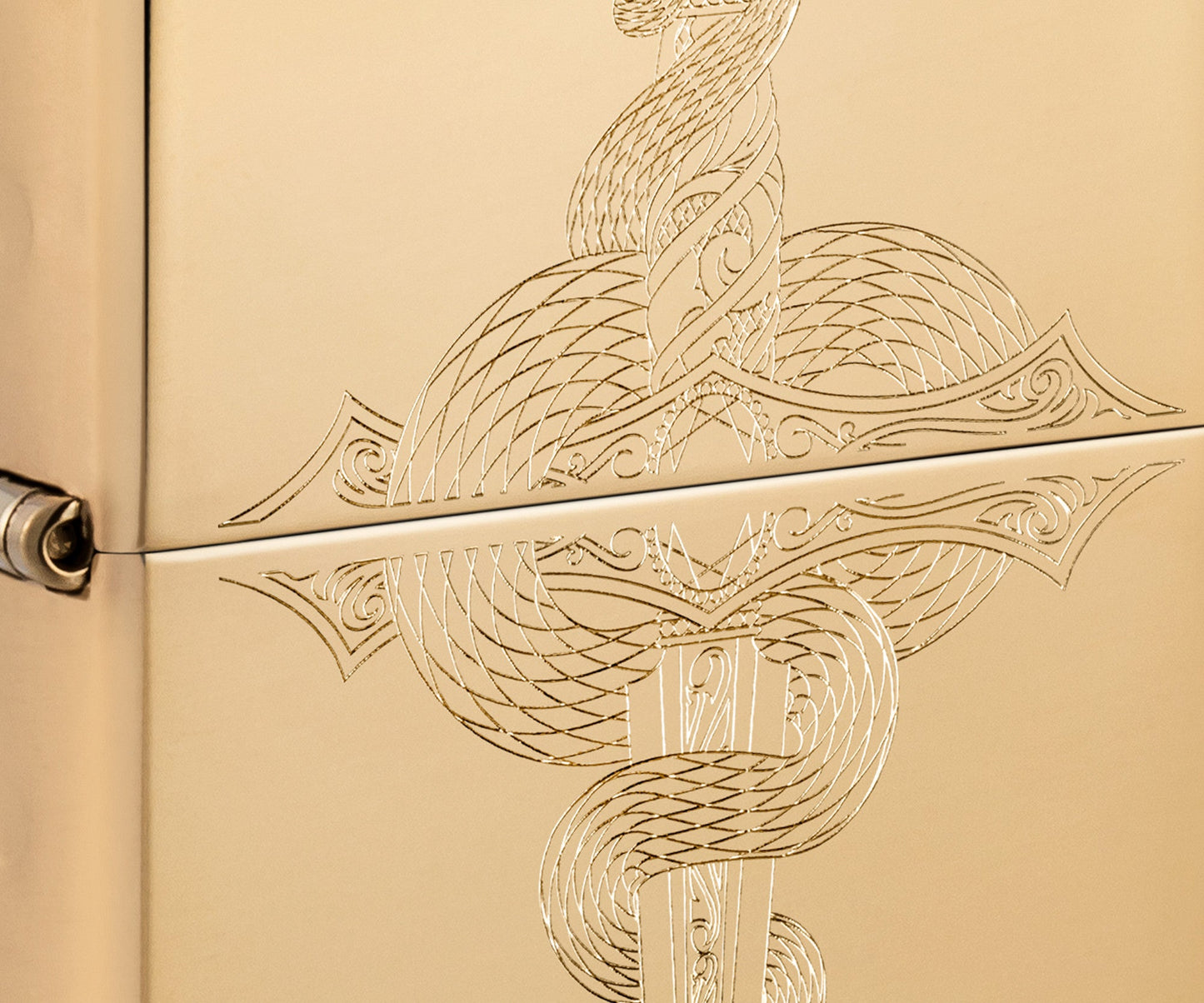 Diseño de espada y serpiente