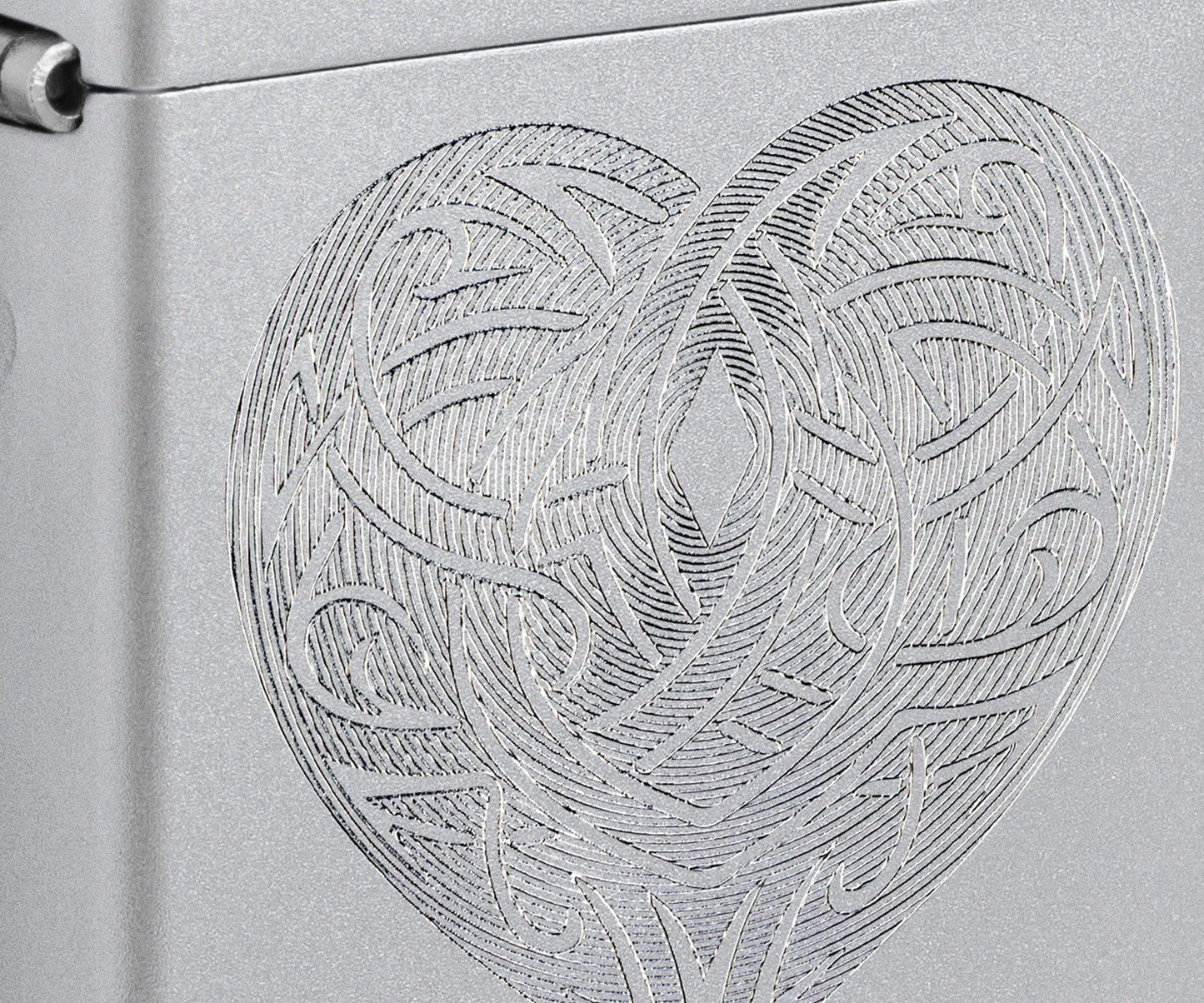 Diseño de corazón entrelazado