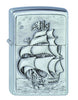 Vue de face briquet Zippo chromé bateau pirate en pleine mer