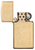 Vue de face briquet Zippo Slim Brass avec motif de fleurs vénitiennes et plaque à graver, ouvert