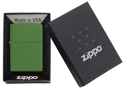 Briquet Zippo modèle de base Moss Green Matte, dans une boîte ouverte
