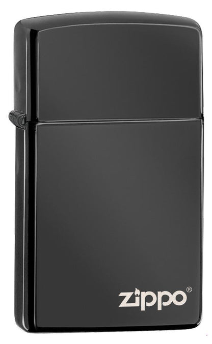 Vue de face 3/4 briquet Zippo Slim High Polish Chrome modèle de base noir avec logo Zippo