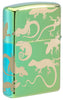 Rückansicht 3/4 Winkel Zippo Feuerzeug 360 Grad Design in Hochglanz Grün mit vielen Geckos