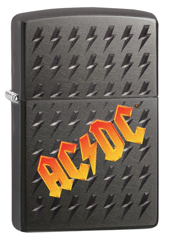 Vue de face 3/4 briquet Zippo Black Ice avec logo AC/DC et petits éclairs gravés