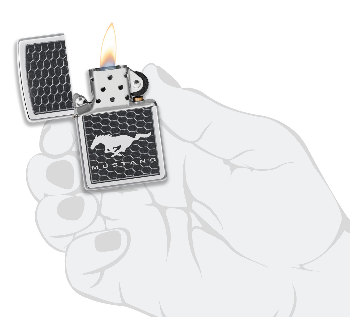Mechero a prueba de viento Zippo Ford en una mano para representar el tamaño del mechero