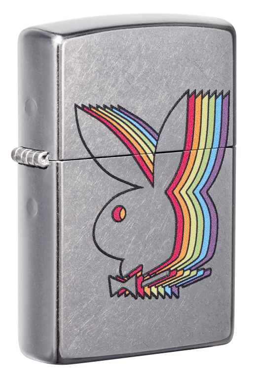 Vista de tres cuartos del mechero a prueba de viento Zippo Playboy