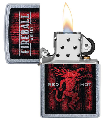  Briquet Zippo chromé whisky Fireball, ouvert avec flamme