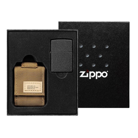 Vue de face coffret cadeau avec couvercle briquet Zippo Black Crackle avec étui à briquet beige