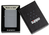 Mechero a prueba de viento Zippo Flat Grey en su caja de regalo