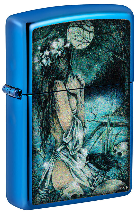 Encendedor Zippo vista frontal ¾ de ángulo azul brillante en el paisaje místico con la dama ligeramente vestida en el lago rodeado de calaveras, así como los cuervos