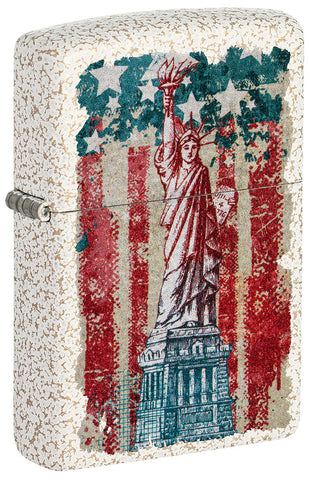 Encendedor Zippo vista frontal ¾ de ángulo Mercury Glass con imagen coloreada de la Estatua de la Libertad y la bandera americana en el fondo