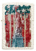 Encendedor Zippo vista frontal Mercury Glass con imagen coloreada de la Estatua de la Libertad y la bandera americana en el fondo