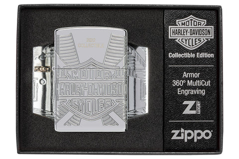 Zippo Feuerzeug Sammlerstück 2022 Harley Davidson Logo mit tiefen Gravuren auf hochglanzpoliertem dickwandigem Feuerzeug in offener Luxusgeschenkverpackung