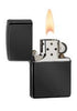 Briquet Zippo noir haute brillance, ouvert avec flamme