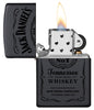 Briquet Zippo noir logo Jack Daniel's, ouvert avec flamme