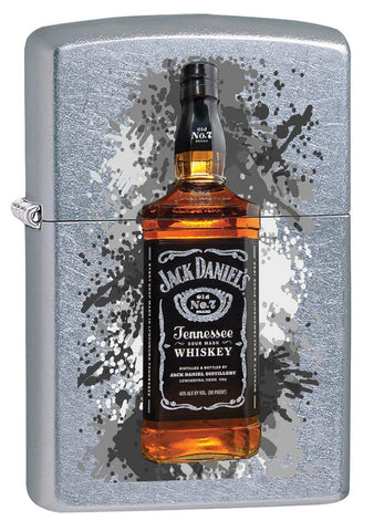 Vue de face 3/4 briquet Zippo chromé bouteille de Jack Daniel's au milieu