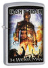 Vue de face 3/4 briquet Zippo pochette Iron Maiden The Wicker Man