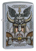 Vue de face 3/4 briquet Zippo chromé Odin avec casque
