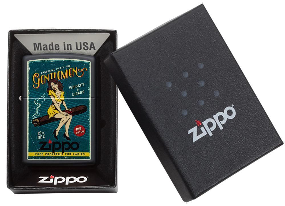 Garantie Zippo publicité rétro femme assise sur un cigare, dans une boîte ouverte