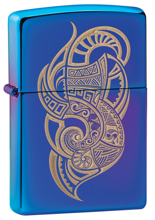 Vista de tres cuartos del mechero a prueba de viento Zippo Tattoo Design