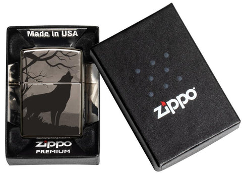 Briquet Zippo gris brillant loup hurlant à la lune dans la forêt motif à 360°, dans une boîte premium