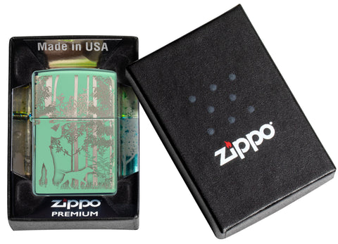 Mechero a prueba de viento Zippo Hunting Design en su caja de regalo