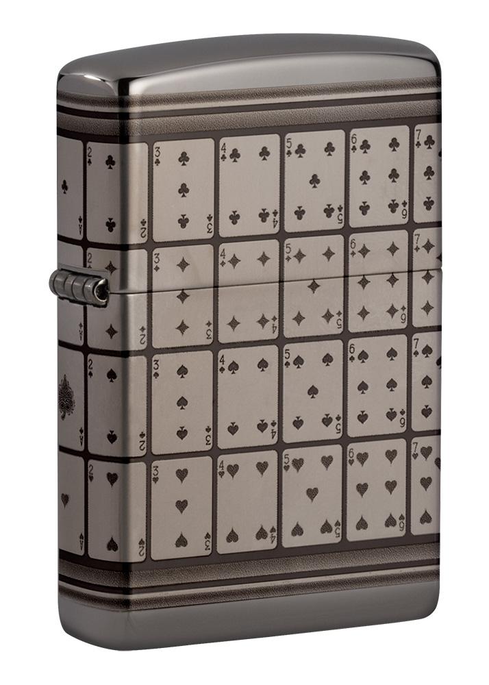 Vue de face 3/4 briquet Zippo Black Ice avec motif cartes à jouer