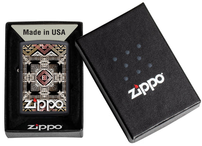 Mechero a prueba de viento Zippo Tribal Design en su caja de regalo