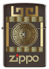 Vista frontal del mechero a prueba de viento Zippo Greek Key Design