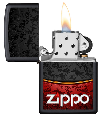 Vista frontal del mechero a prueba de viento Zippo Red Black Design abierto, con llama