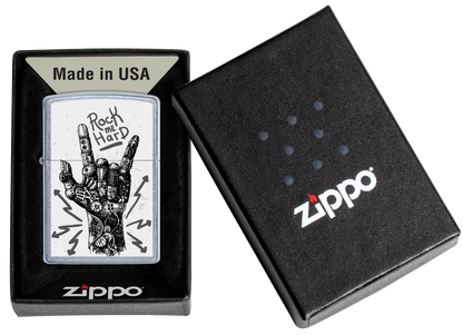 Mechero a prueba de viento Zippo Rock Hand Design en su caja de regalo