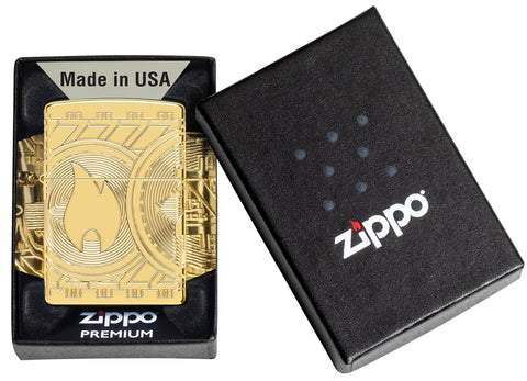 Encendedor a prueba de viento Diseño de la moneda en su embalaje negro de alta calidad que muestra la llama Zippo en una moneda con arcos de círculos en el grabado profundo