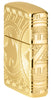 Encendedor Zippo Vista lateral frontal ¾ Ángulo Diseño de la moneda que representa la llama Zippo en una moneda con arcos de círculos en el grabado profundo