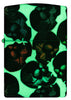 Encendedor Zippo Vista frontal Diseño de calaveras con unas calaveras multicolores brillando en la noche