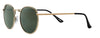 Gafas de sol Zippo vista frontal ¾ de ángulo con lentes redondas y marco de metal delgado en oro con tapa negra